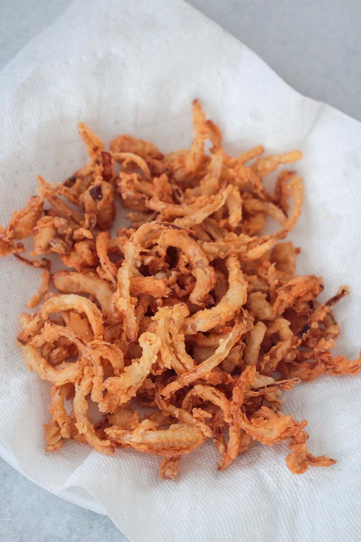 https://www.cookedbyjulie.com/wp-content/uploads/2022/02/French-fried-onions-four.jpg