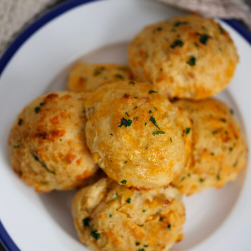 Copycat Red Lobster Cheddar Bay Biscuits