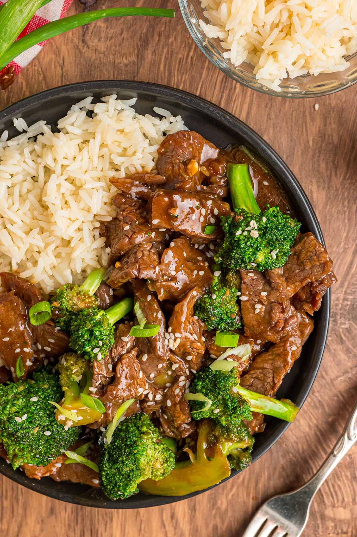 beef and broccoli with white rice on the side. 